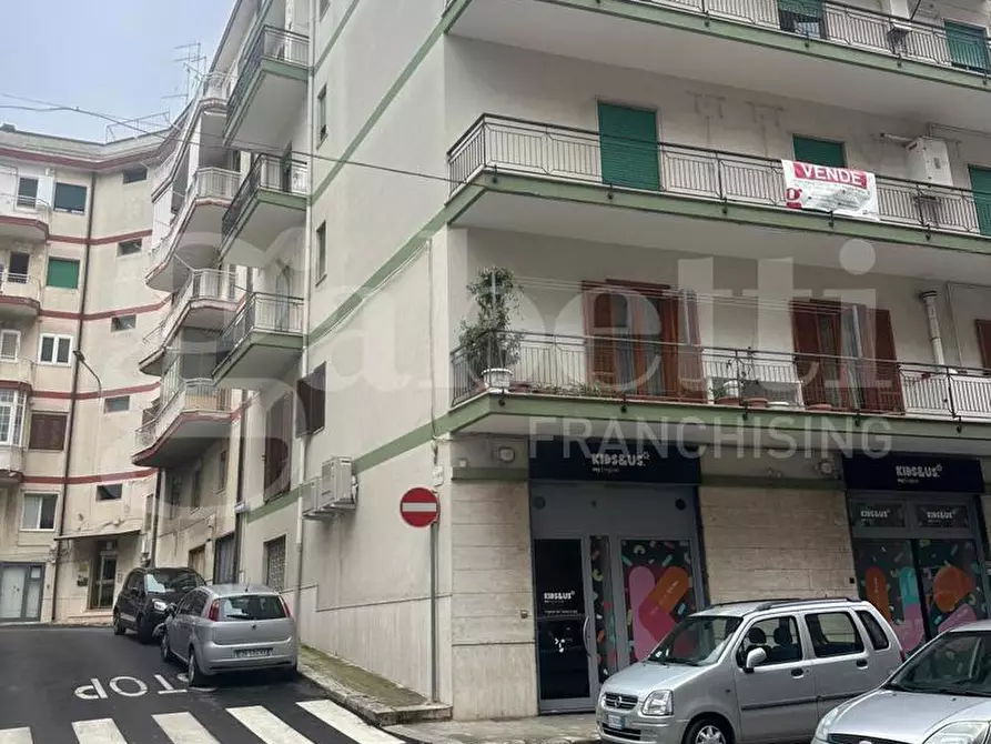 Immagine 2 di Appartamento in vendita  in Via Monsignor Luigi Mindelli a Ostuni