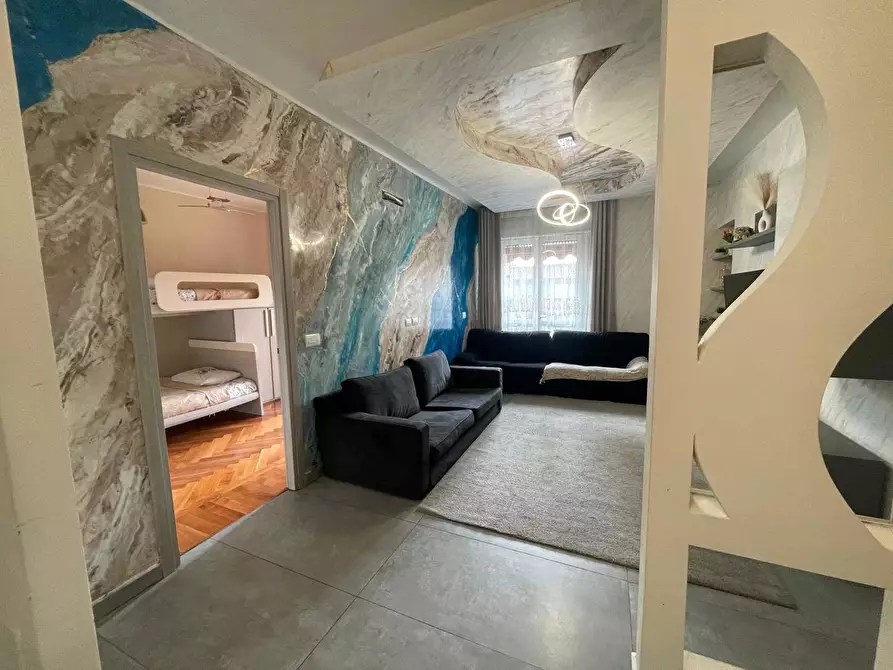 Immagine 9 di Appartamento in vendita  in Piazza cavour, 7 a Abbiategrasso