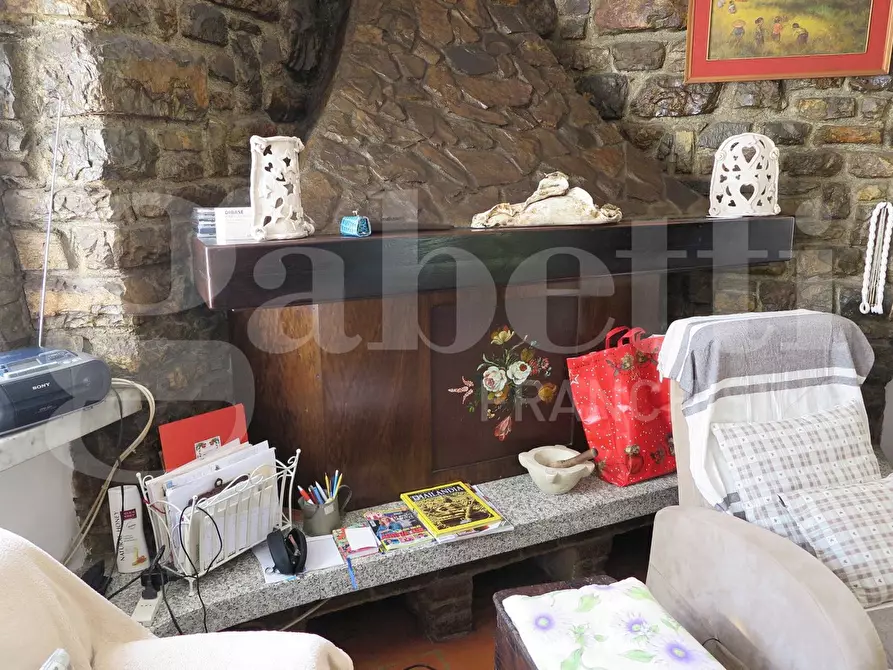 Immagine 4 di Villa in vendita  in Via montecchio, 3 a Castelnuovo Magra