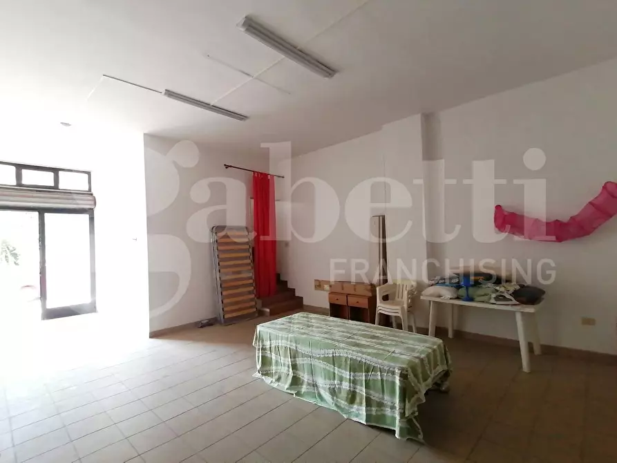 Immagine 10 di Ufficio in affitto  in Corso umberto I, 37 a Carovigno