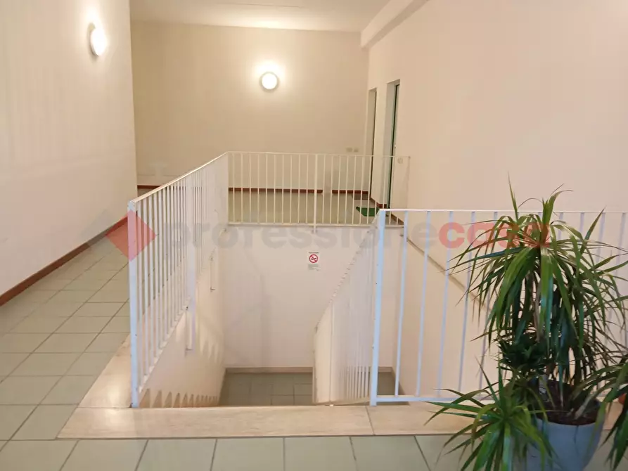 Immagine 4 di Ufficio in affitto  in Via del poggetto, 439 a Lucca