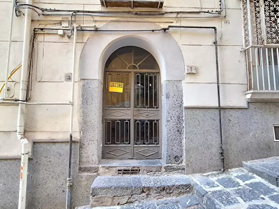 Immagine 1 di Appartamento in vendita  in Via Gradini Piazzi a Napoli