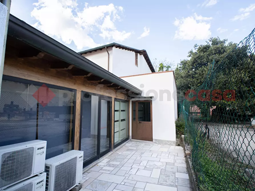 Immagine 13 di Attività commerciale in vendita  in Via Osteria della Fontana, 11 a Anagni