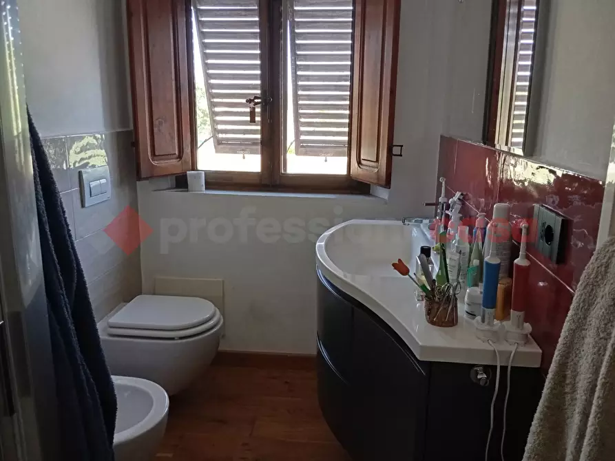 Immagine 12 di Appartamento in vendita  in Via della bordogna, 310 a Lucca
