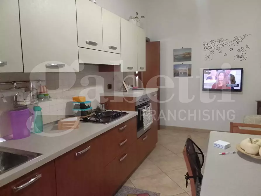 Immagine 2 di Appartamento in vendita  in Via MASSIMO D'AZEGLIO, SP a Taranto