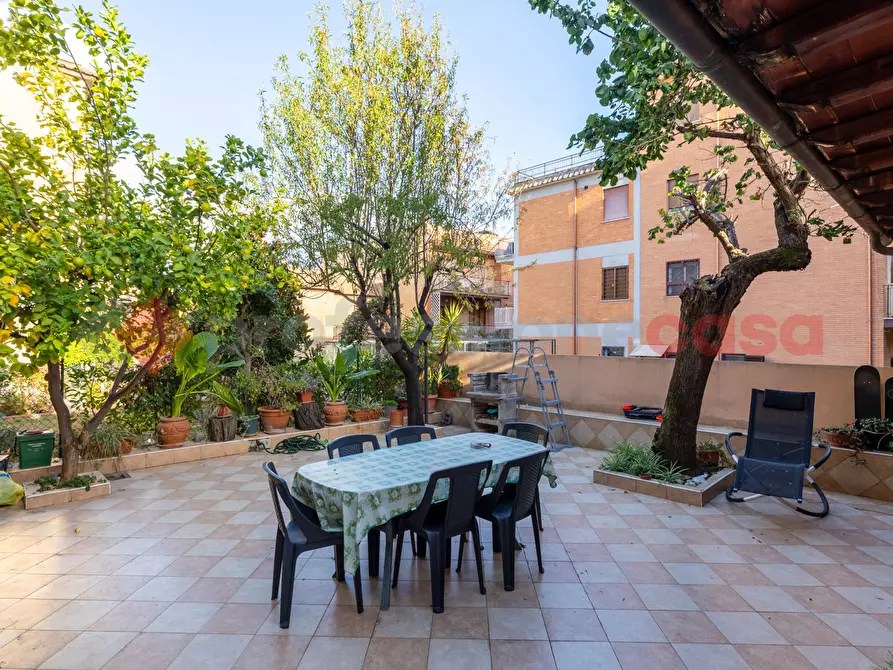 Immagine 41 di Appartamento in vendita  in Via Amaretta a Roma