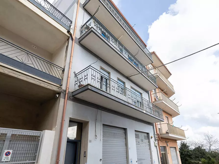 Immagine 20 di Appartamento in vendita  in Via OBERDAN, 10 a Ragusa