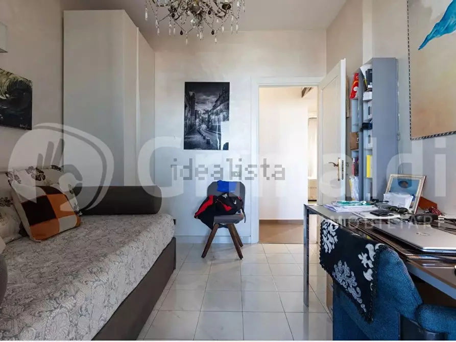 Immagine 15 di Appartamento in vendita  in Via dell' Orsa Maggiore a Roma