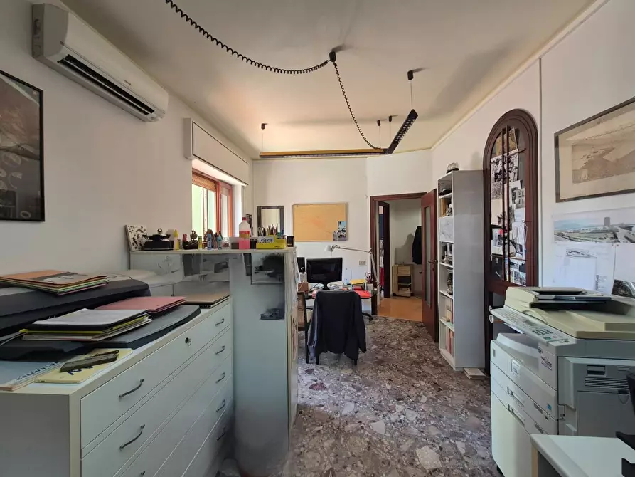 Immagine 10 di Appartamento in vendita  in Via Caravelli, 36 a Torre Annunziata