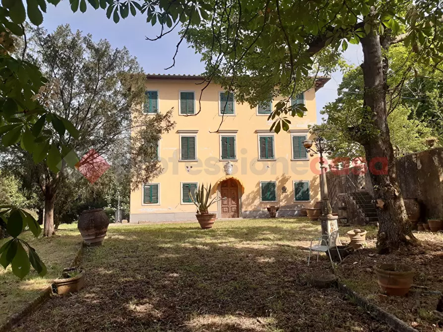 Immagine 1 di Villa in vendita  in Via villa del vescovo, 41 a Uzzano