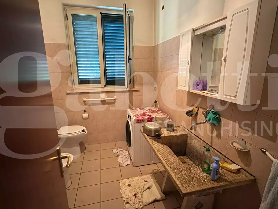 Immagine 5 di Villa in vendita  in Via Ciccola, 79/bis a Roseto Degli Abruzzi