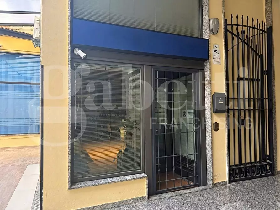 Immagine 16 di Negozio in affitto  in Via Galleria Maestri del Lavoro, 6 a Cento