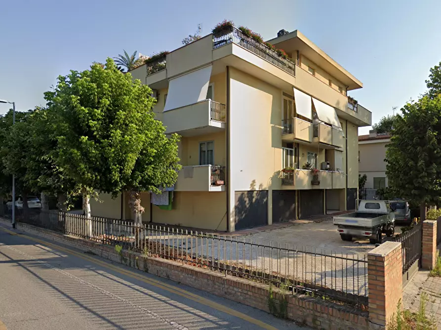 Immagine 1 di Appartamento in vendita  in Via MINGUZZI a Rimini