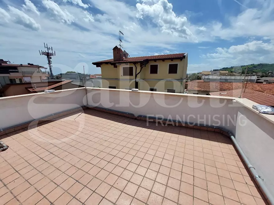 Immagine 24 di Appartamento in vendita  in Viale della Vittoria, 32 a Alba Adriatica