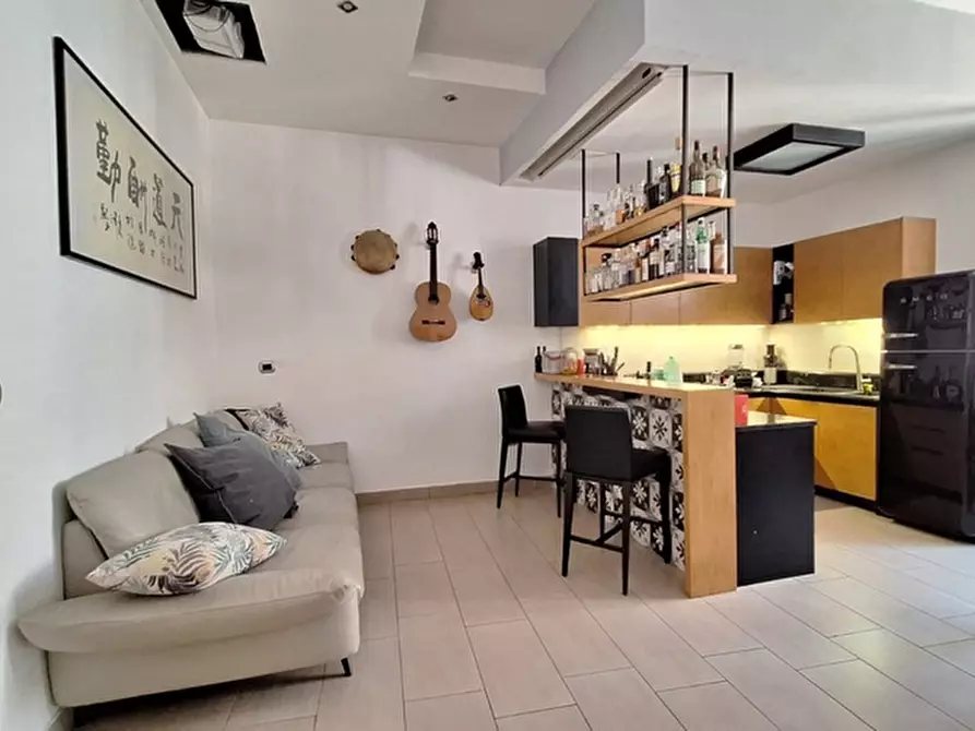 Immagine 13 di Appartamento in vendita  in Vico Castrucci a Napoli