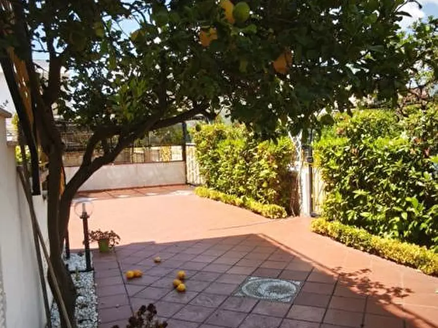 Immagine 17 di Appartamento in vendita  in Via Fratelli Bandiera, 10 a Tortora