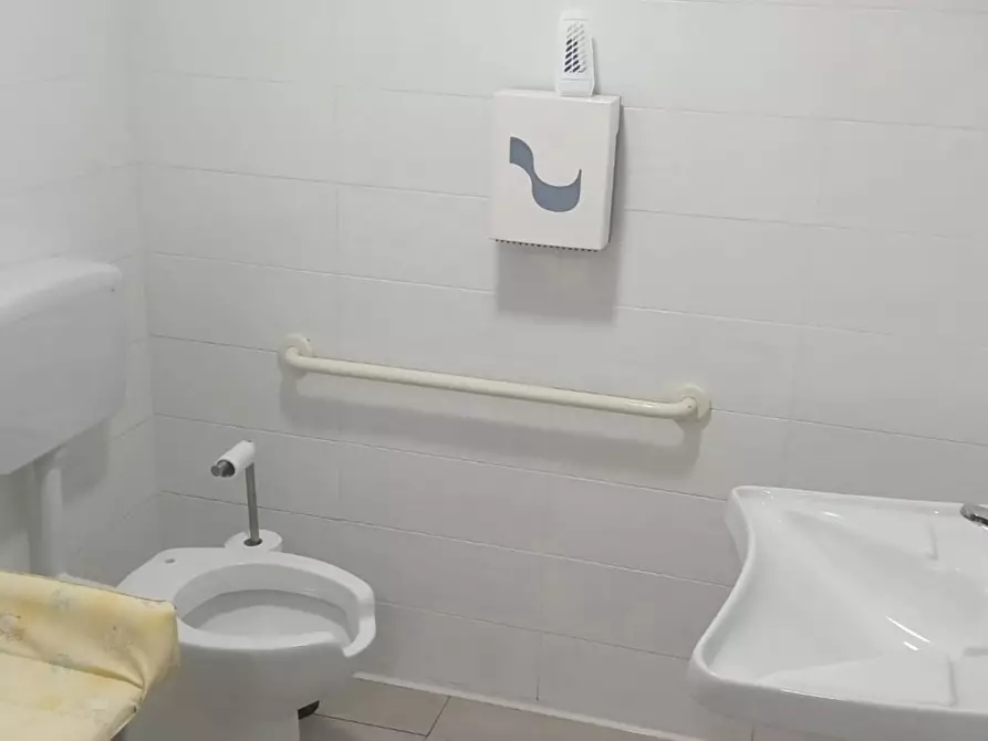 Immagine 6 di Bar / Ristorante in vendita  in Piazza Vega, 10 a Roma