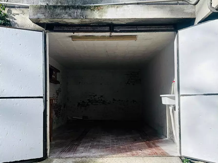 Immagine 5 di Box auto in vendita  in Via Paganino Bonafede, 32c a Bologna