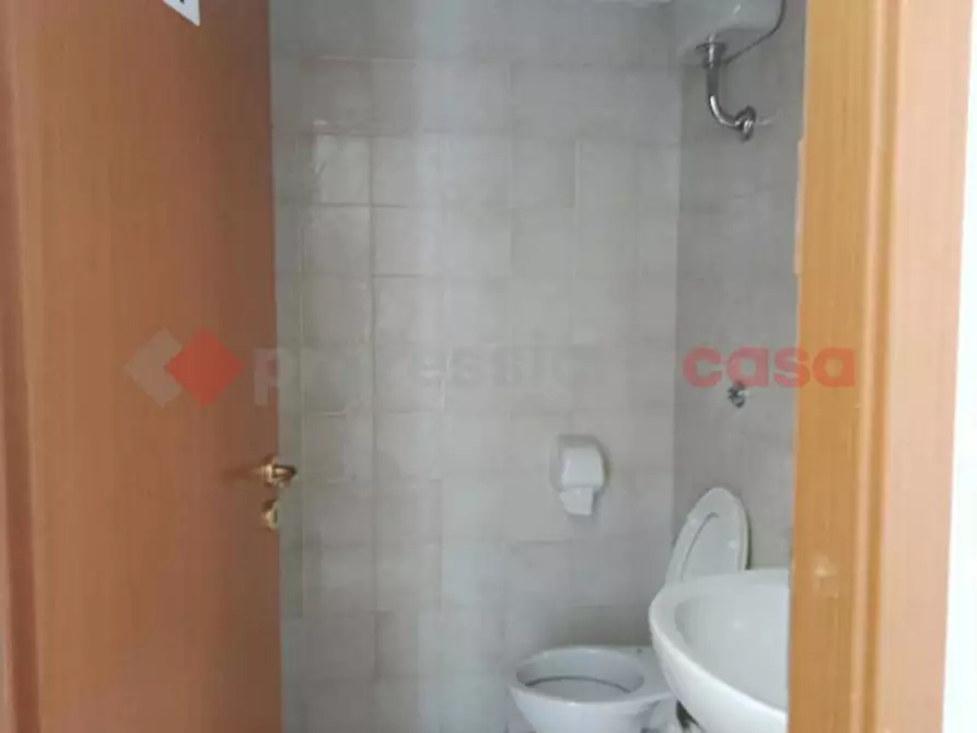 Immagine 10 di Ufficio in affitto  in Via sant'anna, 18 a Reggio Di Calabria