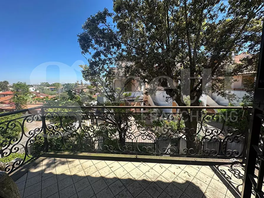 Immagine 26 di Casa trifamiliare in vendita  in Via lungomare tor san lorenzo, 57 a Ardea