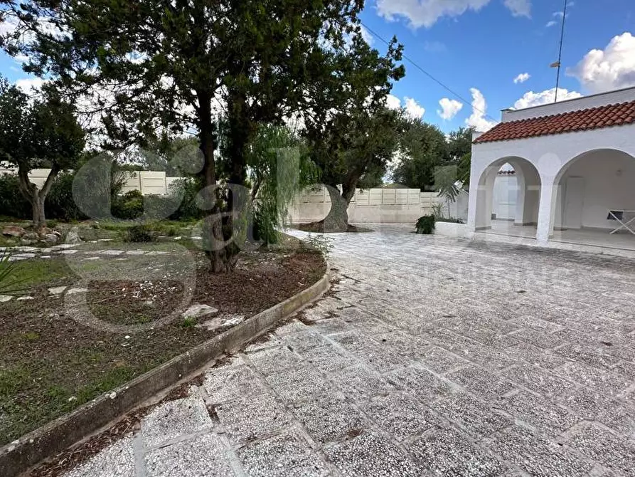 Immagine 1 di Villa in vendita  in Contrada Vallegna, sn a Ostuni