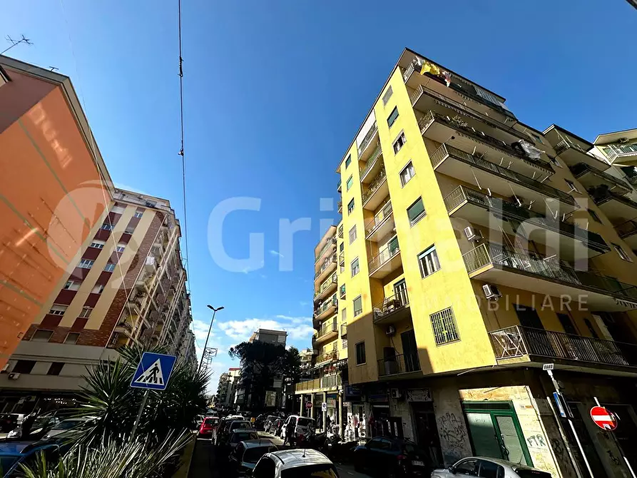 Immagine 2 di Appartamento in vendita  in Via rodi, 4 a Napoli