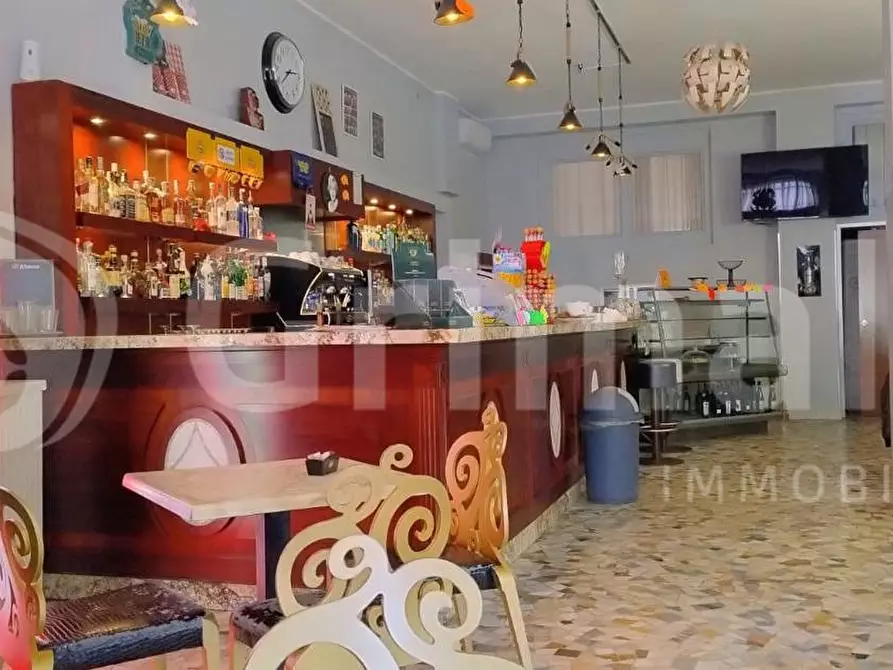 Immagine 5 di Negozio in vendita  in Via Sant'Anna, 58 a Brugherio