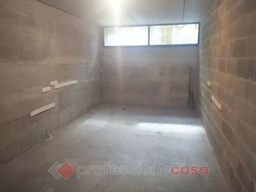 Immagine 3 di Box auto in vendita  in Viale Gabriele d' annunzio a Assisi