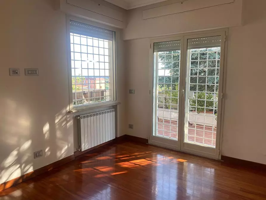 Immagine 21 di Appartamento in affitto  in Via Della Pineta Sacchetti, 100 a Roma