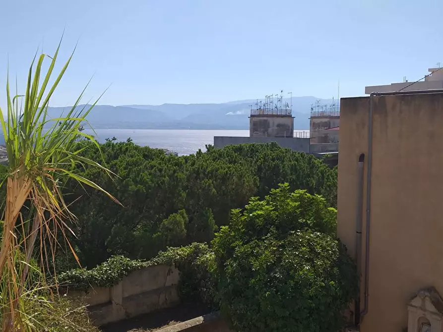 Immagine 13 di Rustico / casale in vendita  in Via R.Margherita, 27 a Messina