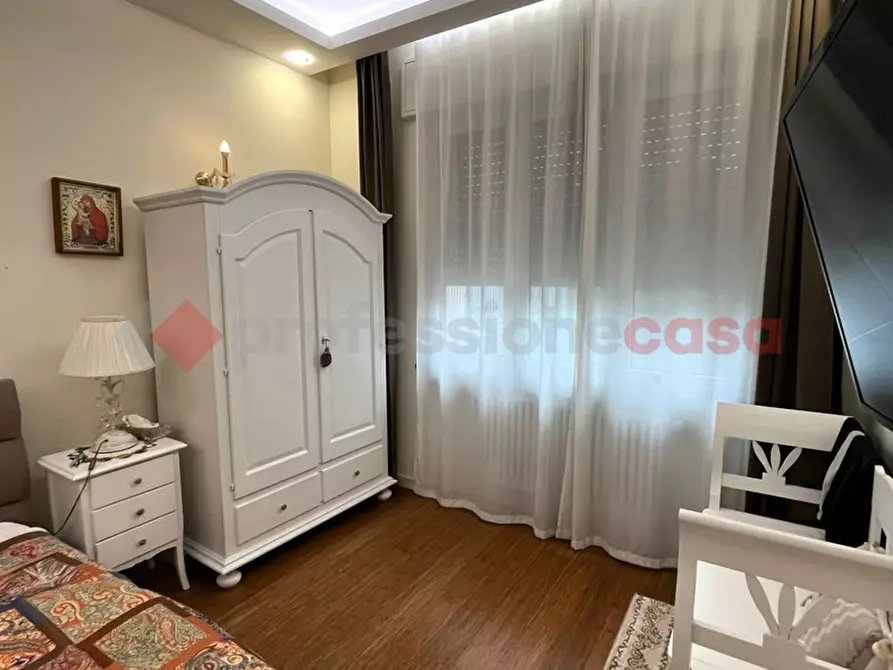 Immagine 42 di Villa in vendita  in Via Delle Robinie a Opera