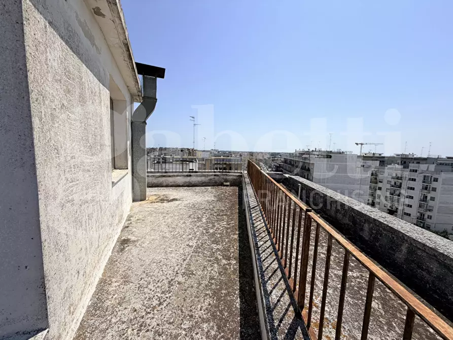 Immagine 24 di Attico in vendita  in Via Salandra, 30 a Lecce