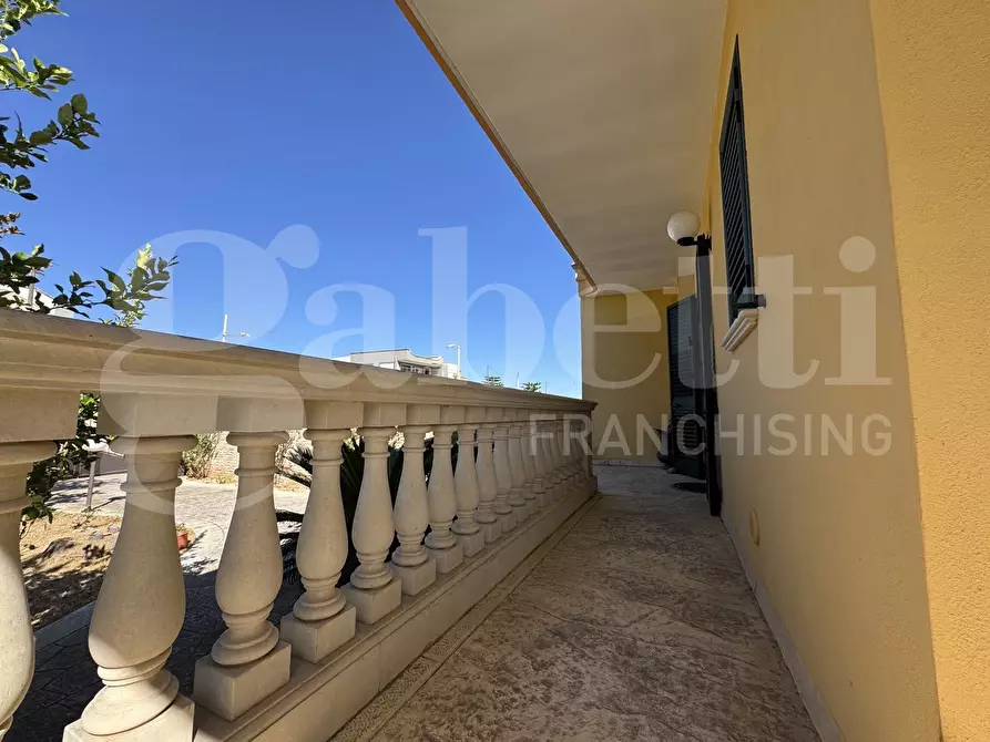 Immagine 12 di Villa in vendita  in Via San Gregorio Armeno, 42 a Nardo'