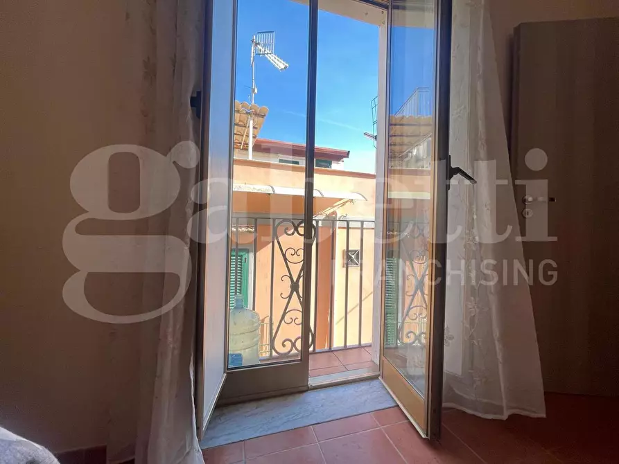 Immagine 12 di Appartamento in vendita  in Via Indipendenza, 379 a Gaeta