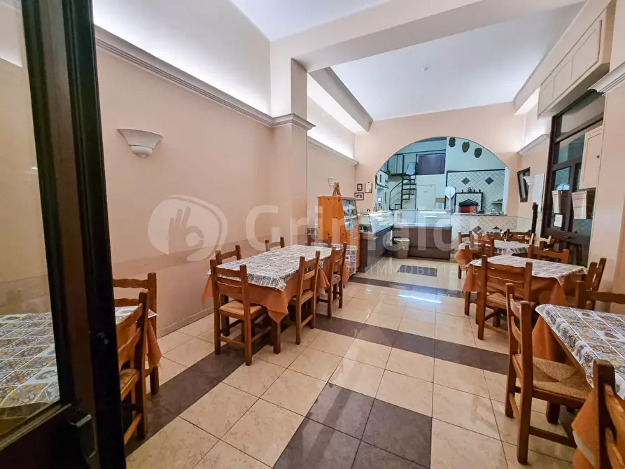 Immagine 2 di Negozio in vendita  in Viale Zecchino a Siracusa