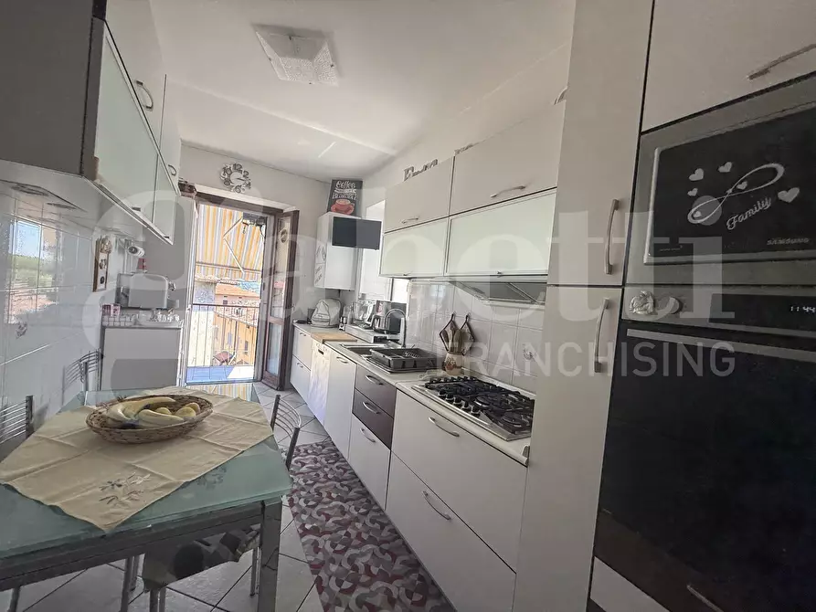 Immagine 2 di Appartamento in vendita  in Via Como, snc a Erba
