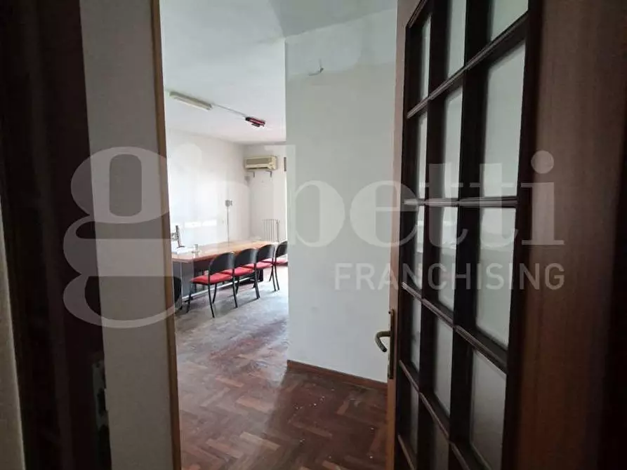 Immagine 22 di Appartamento in vendita  in Corso Umberto I, 221 a Torre Annunziata