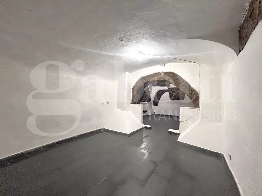 Immagine 12 di Magazzino in vendita  in Via Foligno, 6 a Roma