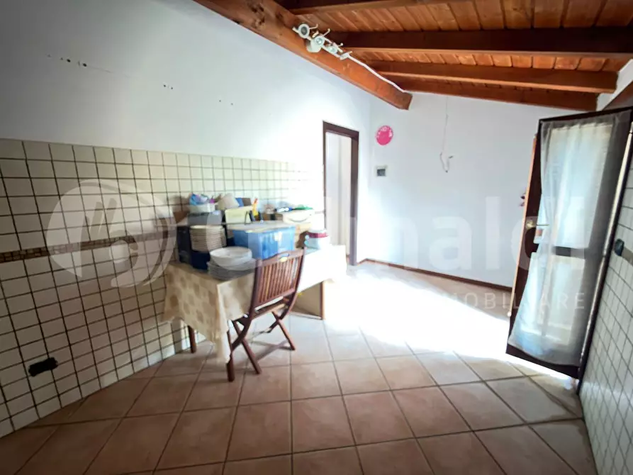 Immagine 40 di Casa indipendente in vendita  in Via UMBERTO I, 30 a Inverno E Monteleone