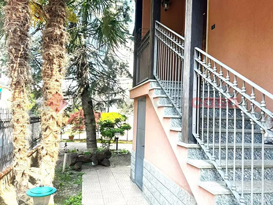 Immagine 5 di Appartamento in vendita  in Via cavour, 8 a Locate Di Triulzi