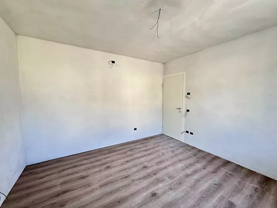 Immagine 10 di Multiproprietà in vendita  in Via Roma, 1 a Castegnero