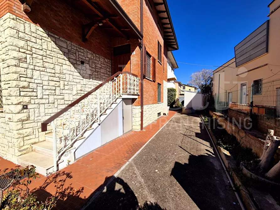 Immagine 33 di Casa indipendente in vendita  in Piazza DEL POPOLO, 3 a Bettona
