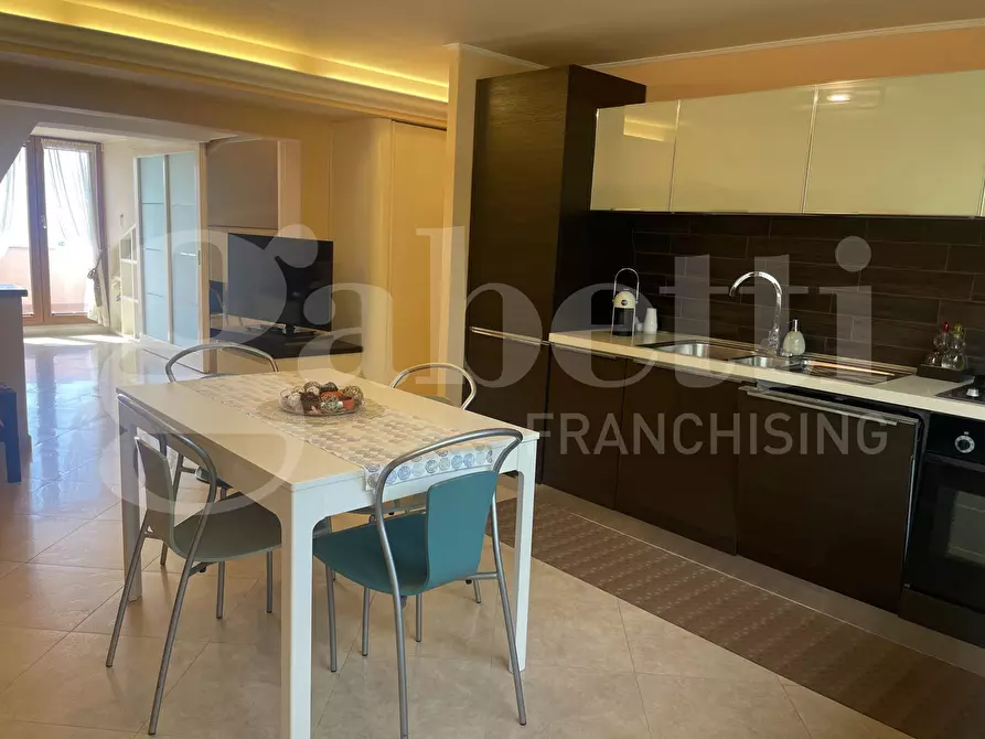 Immagine 42 di Casa trifamiliare in vendita  in Via San Remigio Paone, 10 a Formia