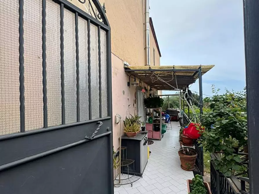 Immagine 3 di Appartamento in vendita  in Via Cupa San Pietro, 11 a Torre Del Greco