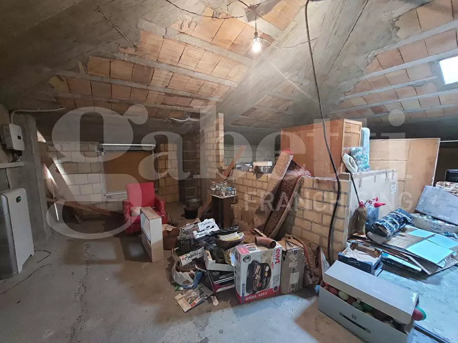 Immagine 13 di Appartamento in vendita  in Via Francesco Petrarca, 16 a Controguerra