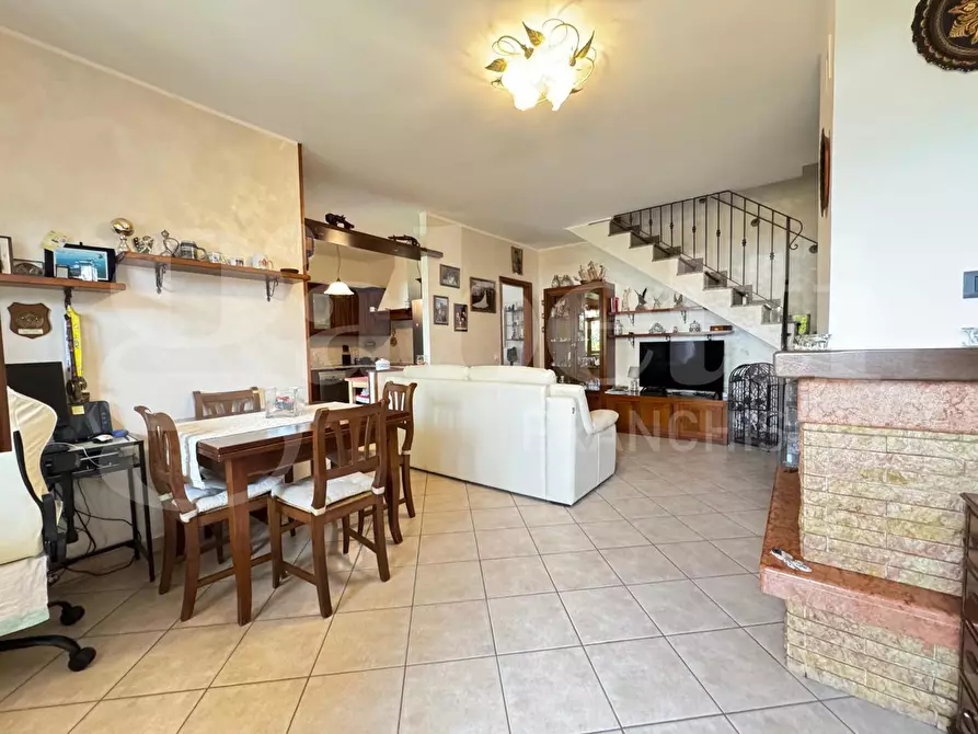 Immagine 11 di Villa in vendita  in Via poggibonsi, 5d a Pomezia