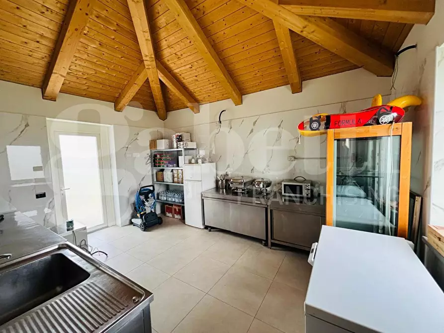 Immagine 44 di Rustico / casale in vendita  in Via Agostino Morando a Roddi