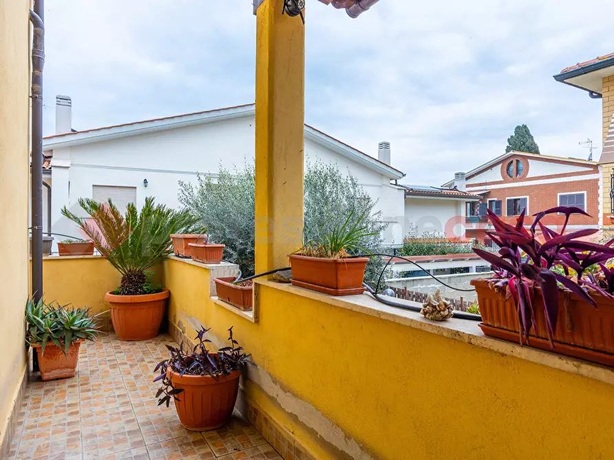 Immagine 21 di Casa quadrifamiliare in vendita  in Via Monteprandrone a Roma