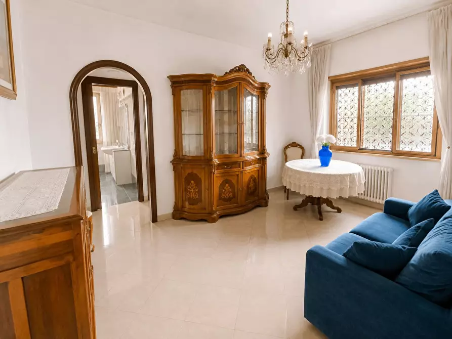 Immagine 5 di Appartamento in vendita  in Via Cardinal Grampi, 121 a Roma