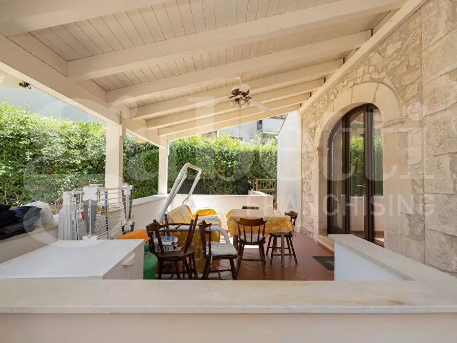 Immagine 36 di Villa in vendita  in Via Livatino, 18 a Ragusa
